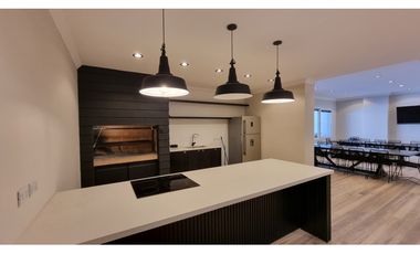 En venta departamento de 2 ambientes con cochera. Zona Chauvin.