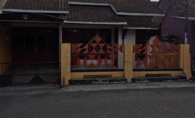 Rumah Siap Huni di Jalan Wates