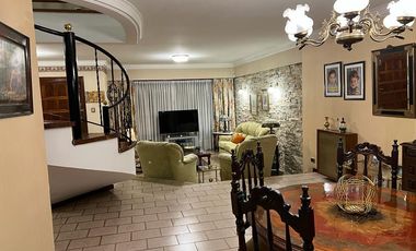 Casa en  Parque Luro