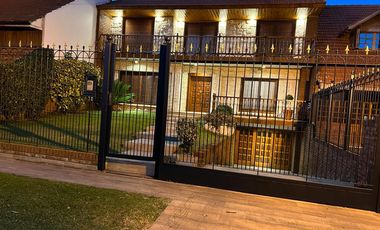 Casa en  Parque Luro