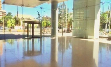 Oficina en Arriendo en Edificio Apoquindo 5400