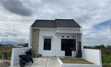 Dijual Rumah Minimalis Hanya 200 JTan di Dekat Stasiun KLaten