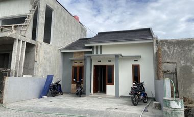 Dijual Rumah Minimalis Hanya 200 JTan di Dekat Stasiun KLaten