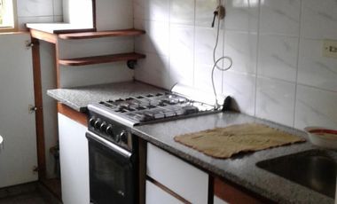 Triplex C/coch. Buena Ubic. a 200 m de La Est Mte Gde. Muy Luminoso