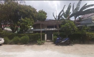 Rumah lama murah lokasi strategis Pondok Indah Jakarta Selatan
