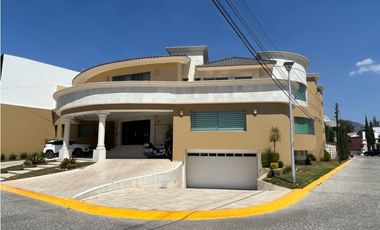 Residencia de Lujo en Venta en Santa Elena, 5 Recámaras, Pachuca