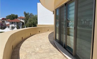 Residencia de Lujo en Venta en Santa Elena, 5 Recámaras, Pachuca