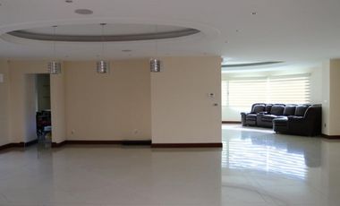 Residencia de Lujo en Venta en Santa Elena, 5 Recámaras, Pachuca