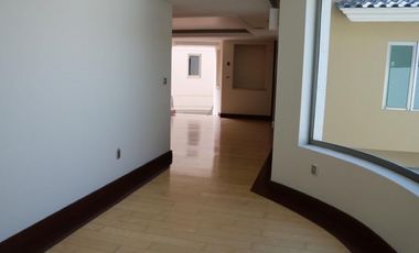 Residencia de Lujo en Venta en Santa Elena, 5 Recámaras, Pachuca
