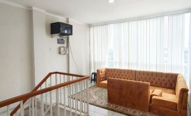 HOT SALE Ruko Sisi Jalan Utama di Emerald Avenue Bintaro Jaya, GB-9229