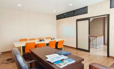 HOT SALE Ruko Sisi Jalan Utama di Emerald Avenue Bintaro Jaya, GB-9229