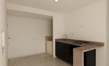 apartamento en arriendo en redoma san mateo. Cod A32033