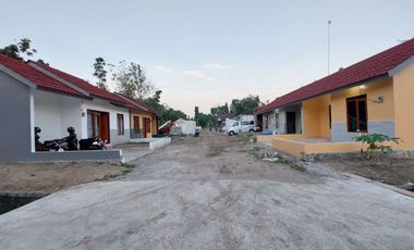 Sangat Murah, Dijual 1 UNIT Siap Bangun di Utara Prambanan Village I