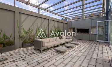 Penthouse de 5 ambientes con green-roof y piscina en venta en Concepción Palermo