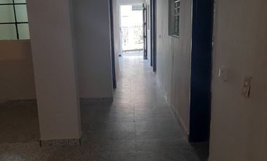 VENDO INMENSA CASA DE PRIMER PISO EN BARBOSA ANTIOQUIA COLOMBIA.