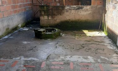 VENDO INMENSA CASA DE PRIMER PISO EN BARBOSA ANTIOQUIA COLOMBIA.