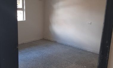 VENDO INMENSA CASA DE PRIMER PISO EN BARBOSA ANTIOQUIA COLOMBIA.