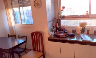 Venta OPORTUNIDAD  Departamento 4 ambientes con balcon al frente - Liniers