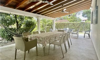 Venta de cabaña en conjunto frente de la playa, Don Jaca, Santa Marta