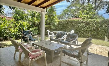 Venta de cabaña en conjunto frente de la playa, Don Jaca, Santa Marta