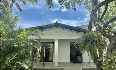 Venta de cabaña en conjunto frente de la playa, Don Jaca, Santa Marta