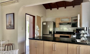 Venta de cabaña en conjunto frente de la playa, Don Jaca, Santa Marta