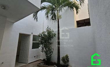 Casa en Renta  Privadas de Anáhuac  Zona Escobedo