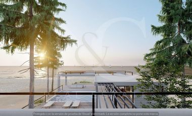 Casa en venta en Costa Esmeralda sobre la playa