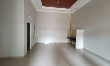 Rumah Murah 1 Lt 8 Menit ke Terminal Bojong Gede Dibantu KPR J-37750