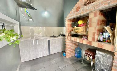 Casa En Lote Propio- Morón