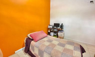 Casa En Lote Propio- Morón