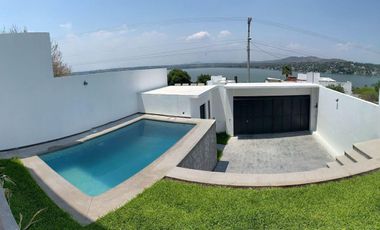 CASA NUEVA, INDEPENDIENTE, CON HERMOSA VISTA AL LAGO