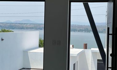 CASA NUEVA, INDEPENDIENTE, CON HERMOSA VISTA AL LAGO