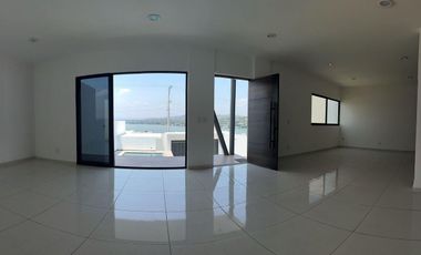 CASA NUEVA, INDEPENDIENTE, CON HERMOSA VISTA AL LAGO