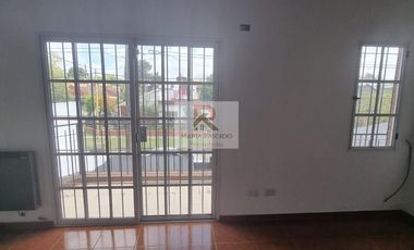 Venta Dúplex Ituzaingó 3 ambientes cerca Autopista Excelente construcción como nuevo