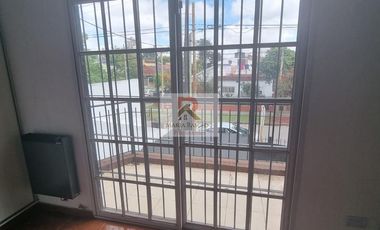 Venta Dúplex Ituzaingó 3 ambientes cerca Autopista Excelente construcción como nuevo