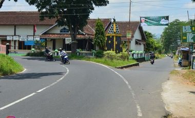 Barat Lampu Merah Tanjung, Jual Pekarangan Magelang