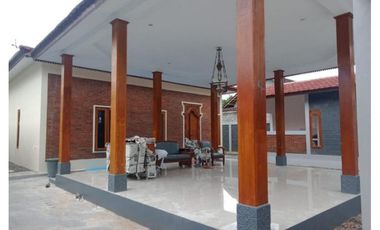 Joglo Klasik Paseban di Kawasan Pengembangan Wisata Prambanan