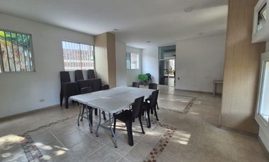 apartamento en arriendo en cabecera del llano. Cod A125167