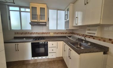 apartamento en arriendo en cabecera del llano. Cod A125167