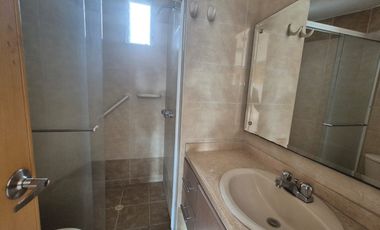 apartamento en arriendo en cabecera del llano. Cod A125167
