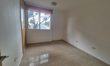 apartamento en arriendo en cabecera del llano. Cod A125167