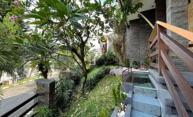 DISEWAKAN RUMAH LUX FULLFURNISH @ AREA SETRASARI BANDUNG