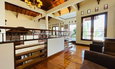 DISEWAKAN RUMAH LUX FULLFURNISH @ AREA SETRASARI BANDUNG