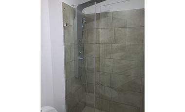 Vendo lujoso apartamento en quinta club house