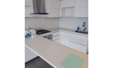 Vendo lujoso apartamento en quinta club house