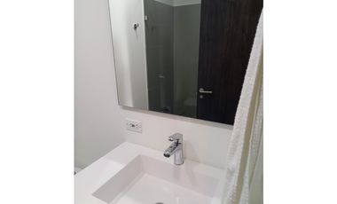 Vendo lujoso apartamento en quinta club house