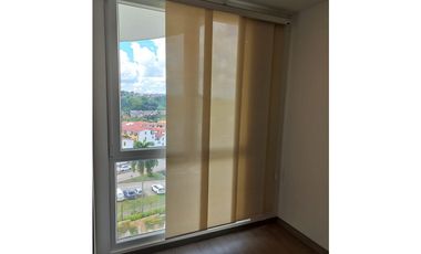 Vendo lujoso apartamento en quinta club house