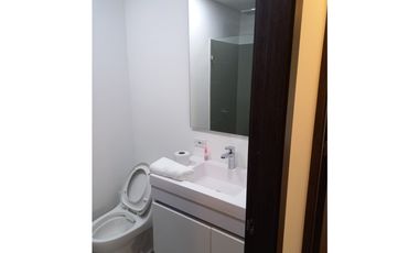 Vendo lujoso apartamento en quinta club house