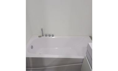 Vendo lujoso apartamento en quinta club house